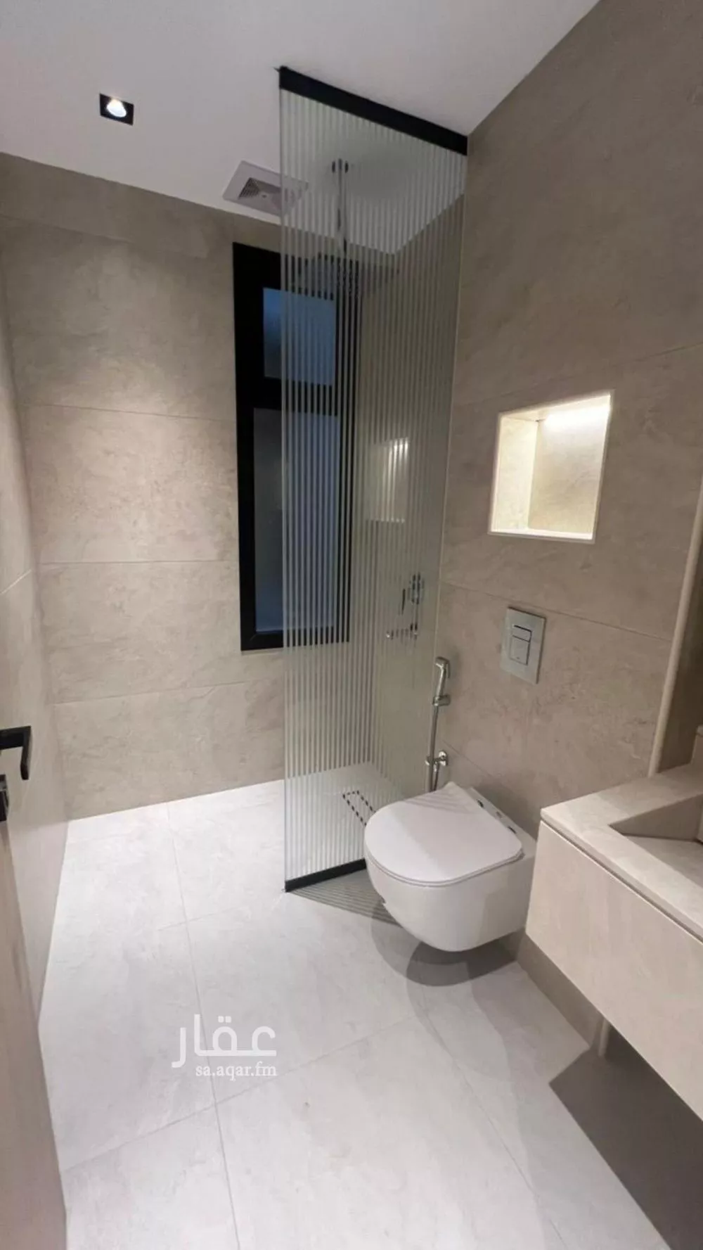 3 bedroom apartment in Al Bahr 6