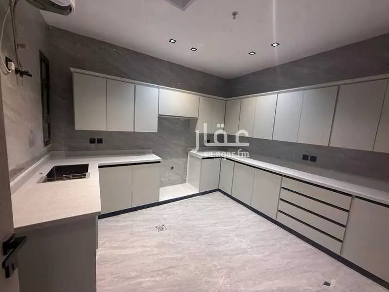 3 bedroom apartment in Al Hamra 8
