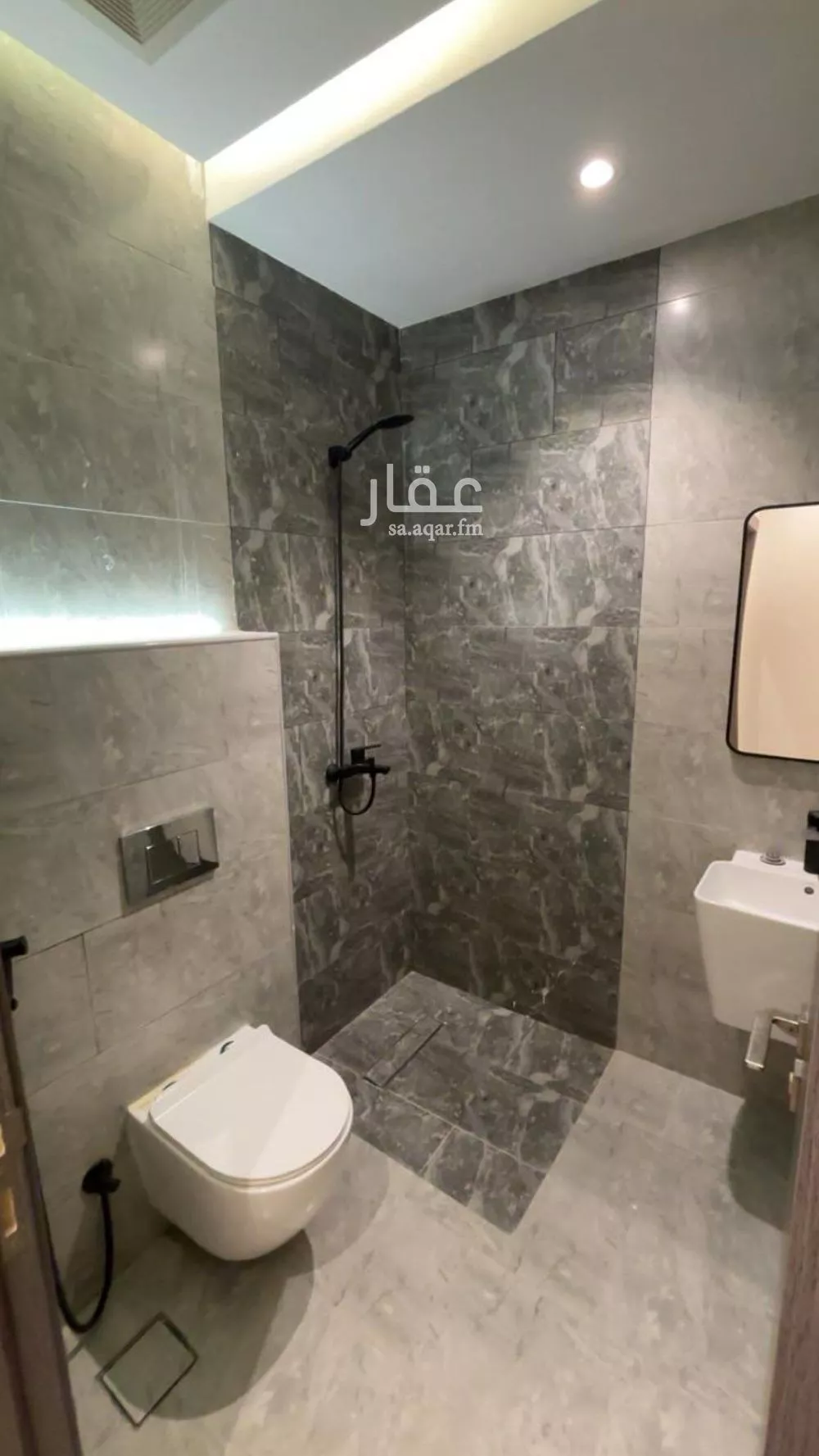 3 bedroom apartment in Al Hamra 6