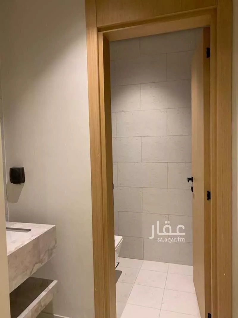 شقة 5 غرف في الحمرا 6