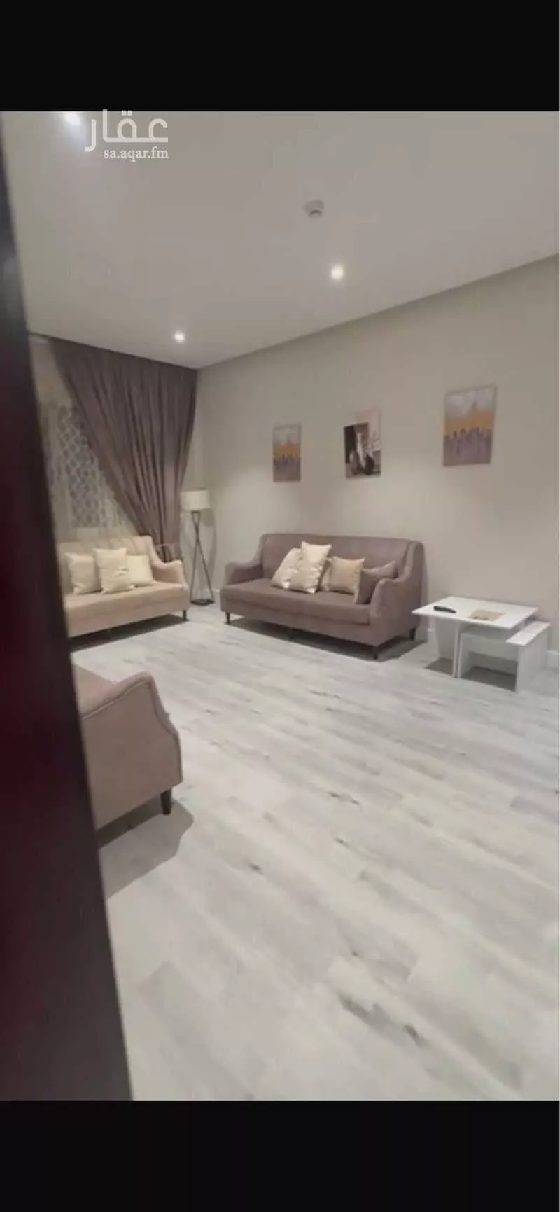 5 bedroom apartment in Al Hamra 4