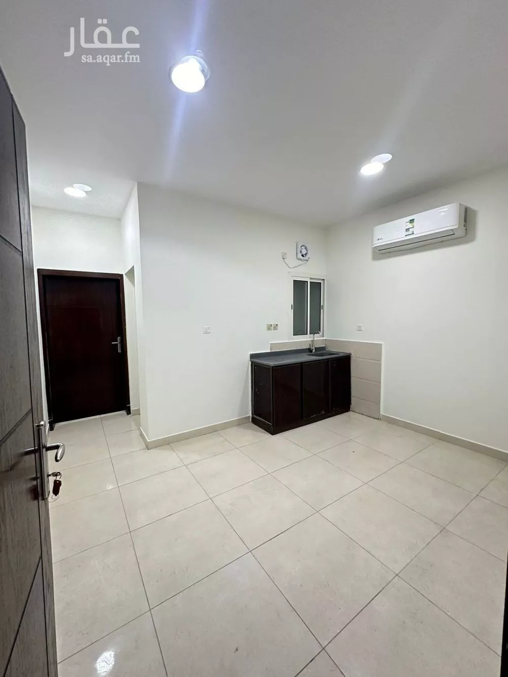 1 bedroom apartment in Al Thuqbah 6