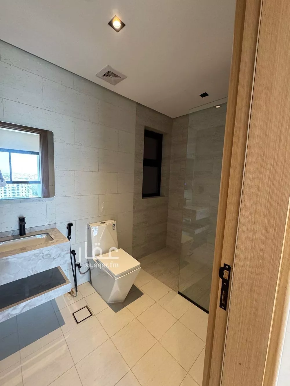 3 bedroom apartment in Al Hamra 5