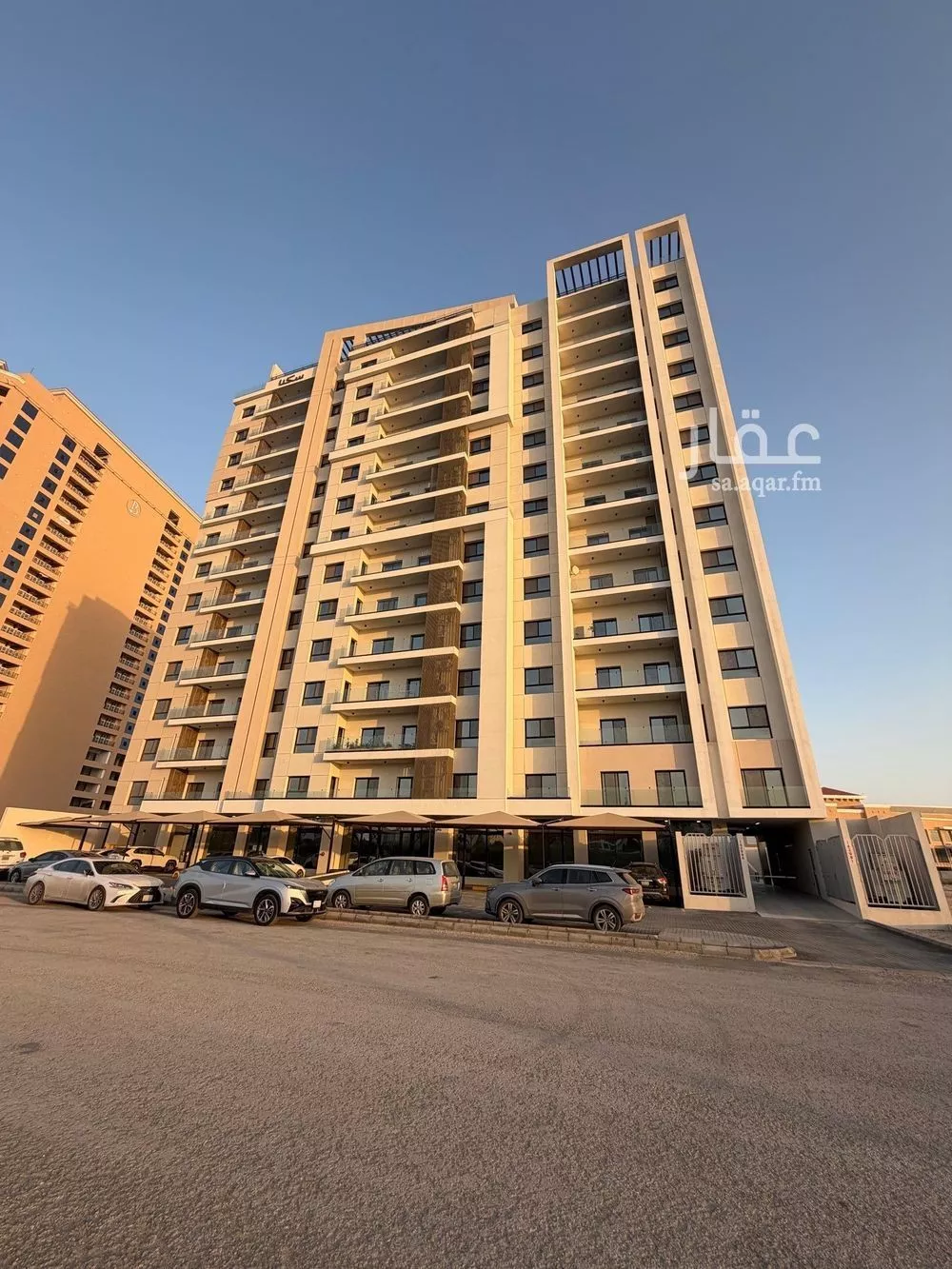 3 bedroom apartment in Al Hamra 4