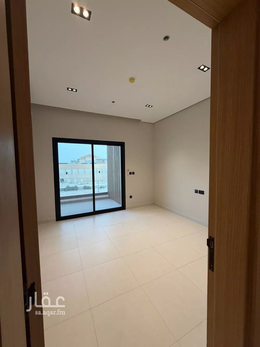 3 bedroom apartment in Al Hamra 5