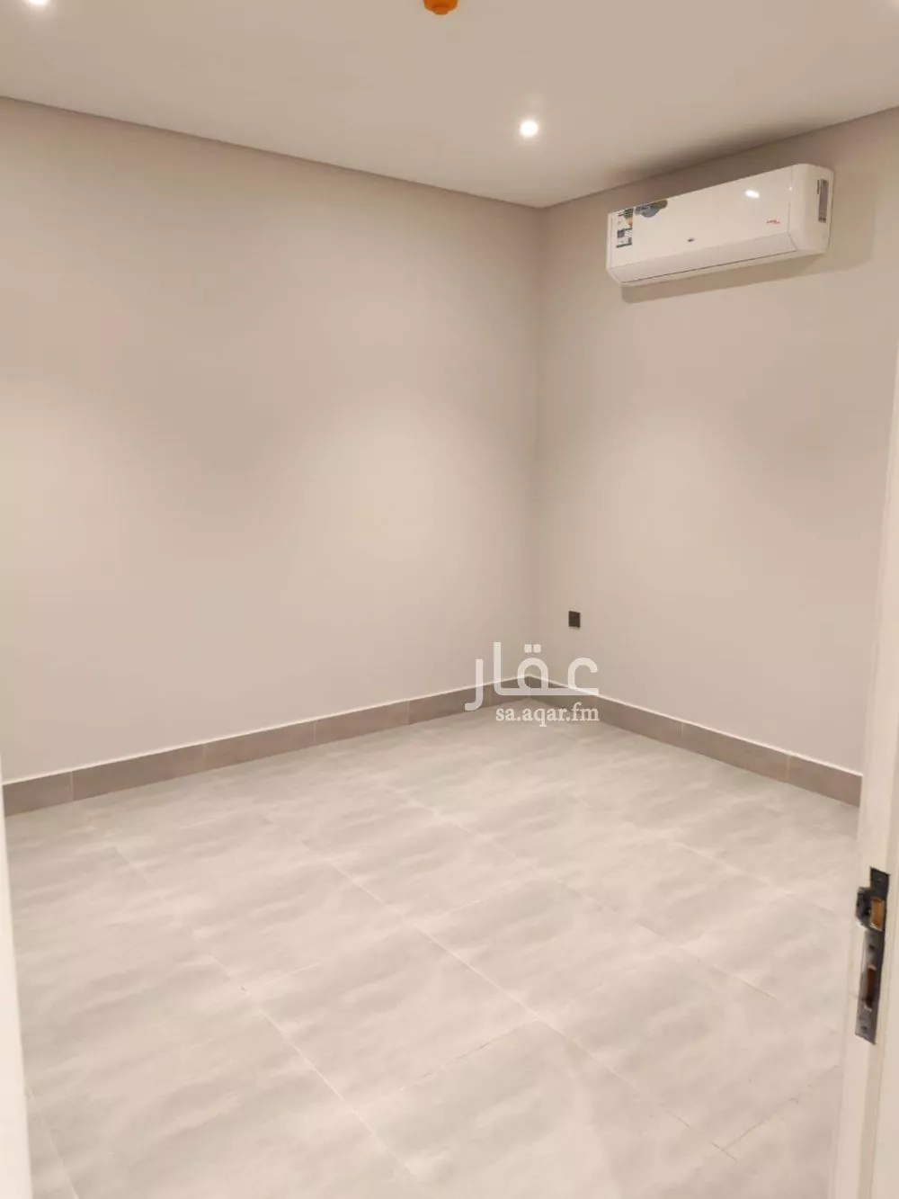 3 bedroom apartment in Al Bahr 8