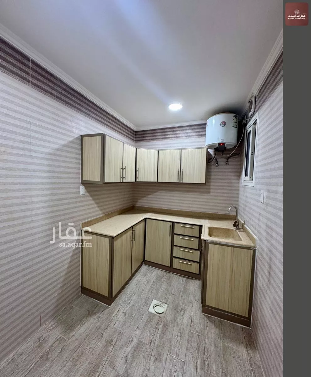 2 bedroom apartment in Al Aqrabiyah 11