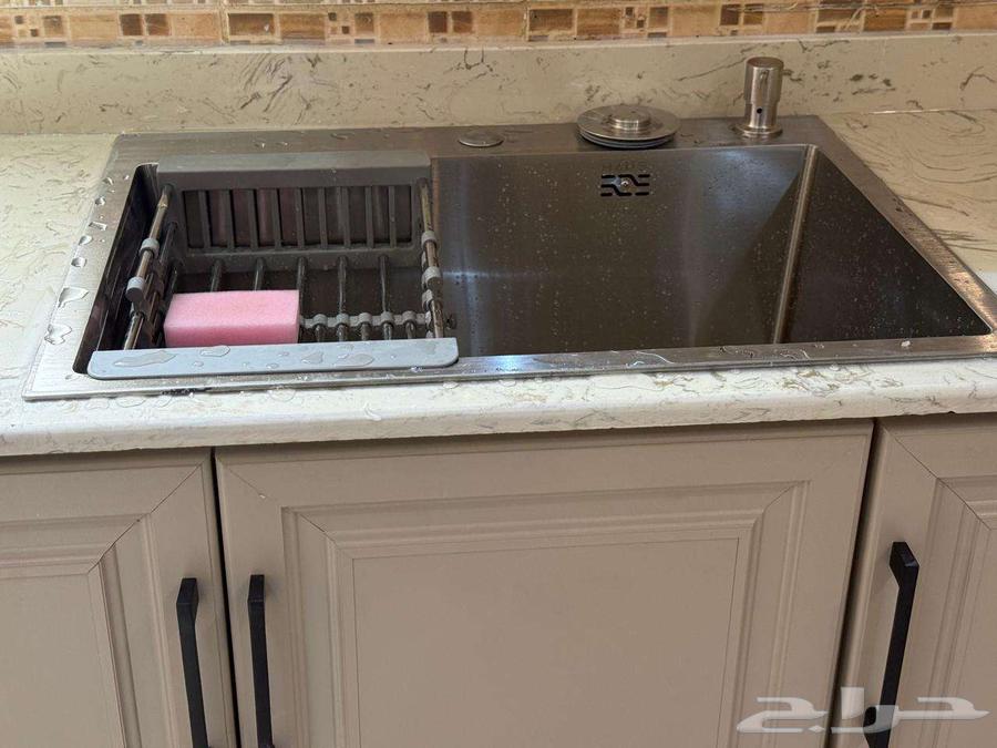 4 bedroom apartment in Al Rimal, Riyadh 13
