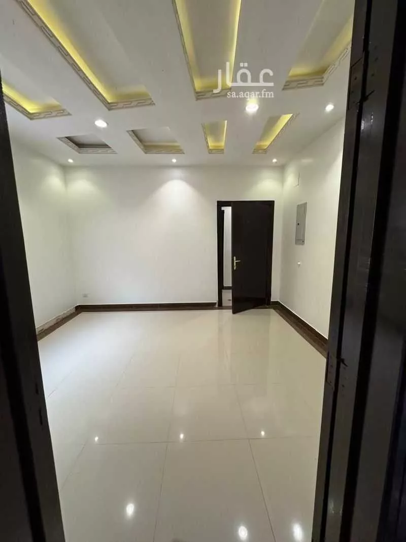 3 bedroom villa in Dhahrat Namar, Riyadh 18