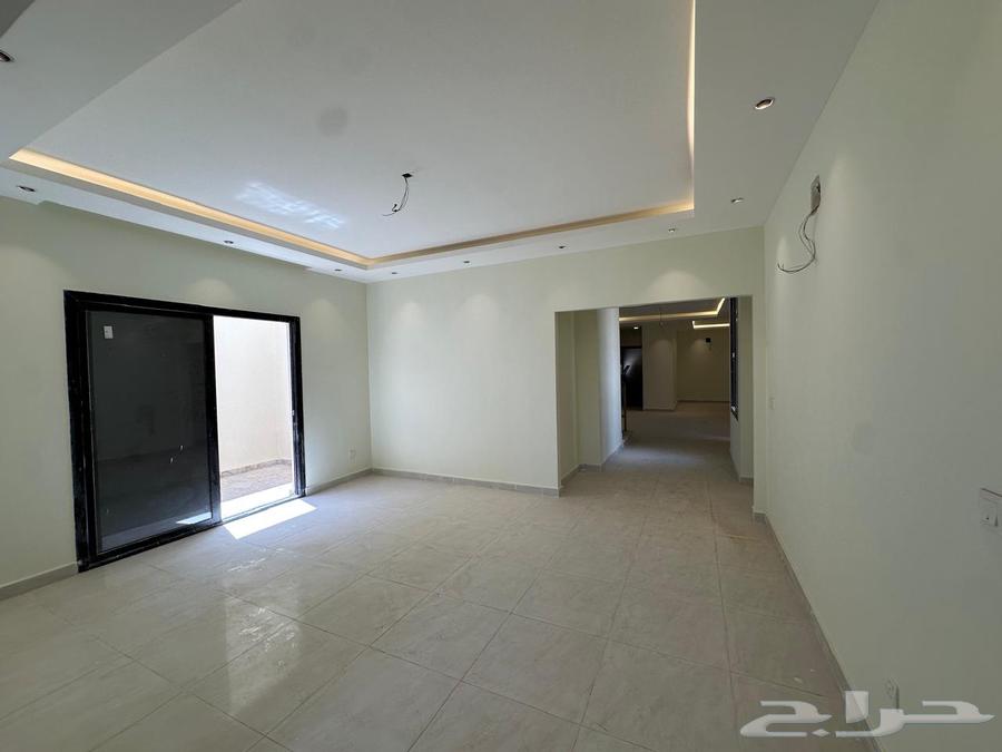 4 bedroom villa in Al Janadriyah, Riyadh 13