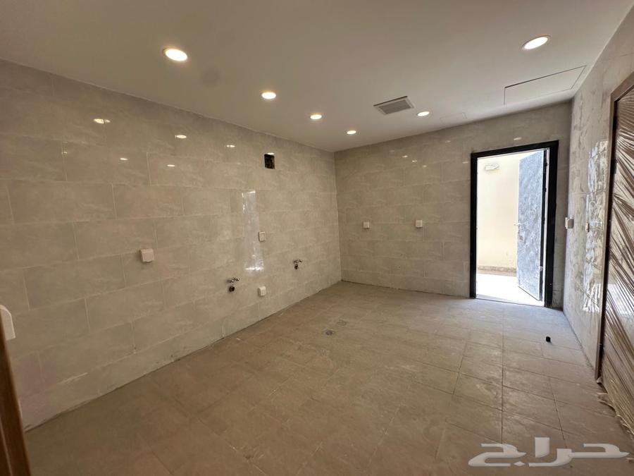 4 bedroom villa in Al Janadriyah, Riyadh 18