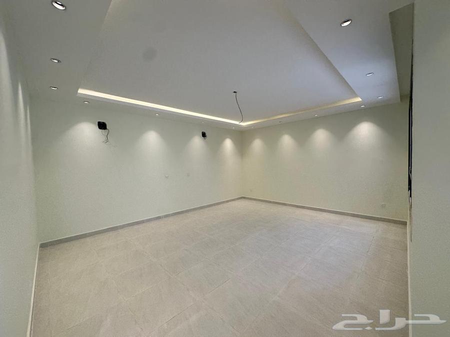 4 bedroom villa in Al Janadriyah, Riyadh 24