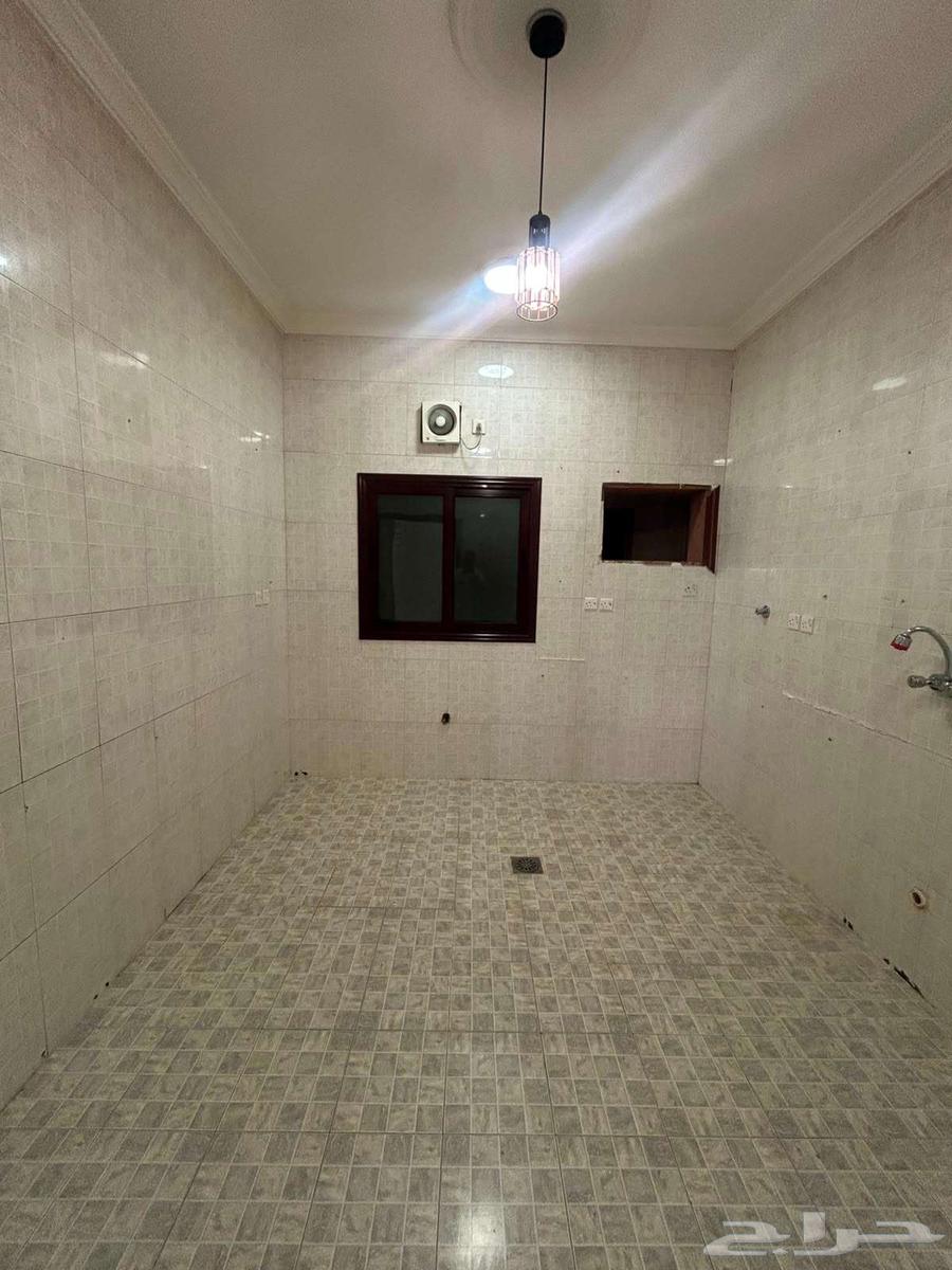 2 bedroom apartment in Al Nuzhah, Jeddah 9