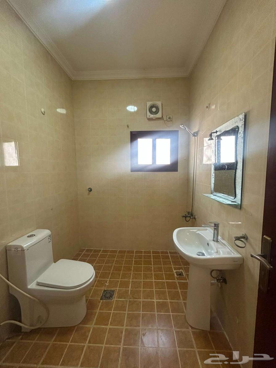 2 bedroom apartment in Al Nuzhah, Jeddah 10