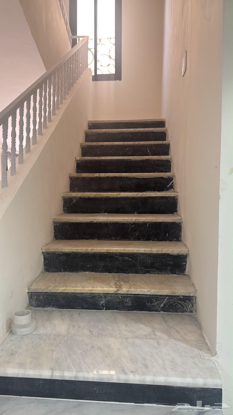 4 bedroom apartment in Bani Dhafar, Madinah 13