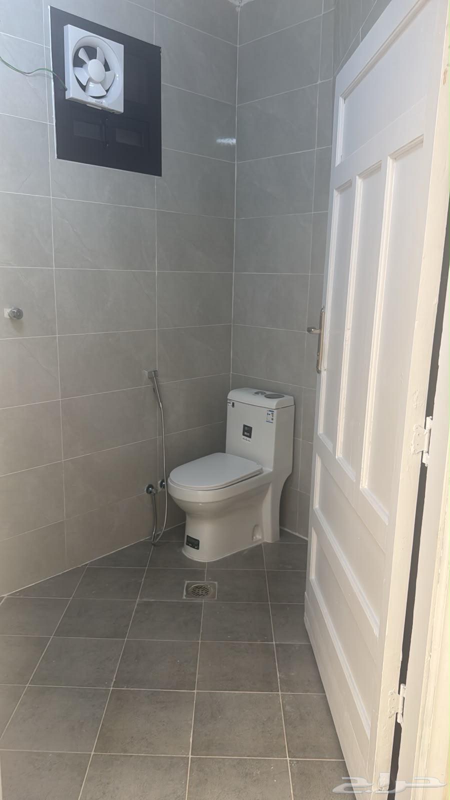 4 bedroom apartment in Bani Dhafar, Madinah 8