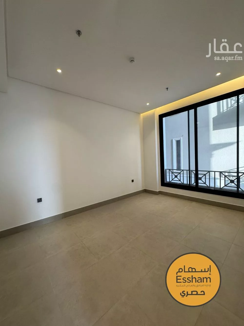 3 bedroom apartment in Al Hizam Al Thahabi 5