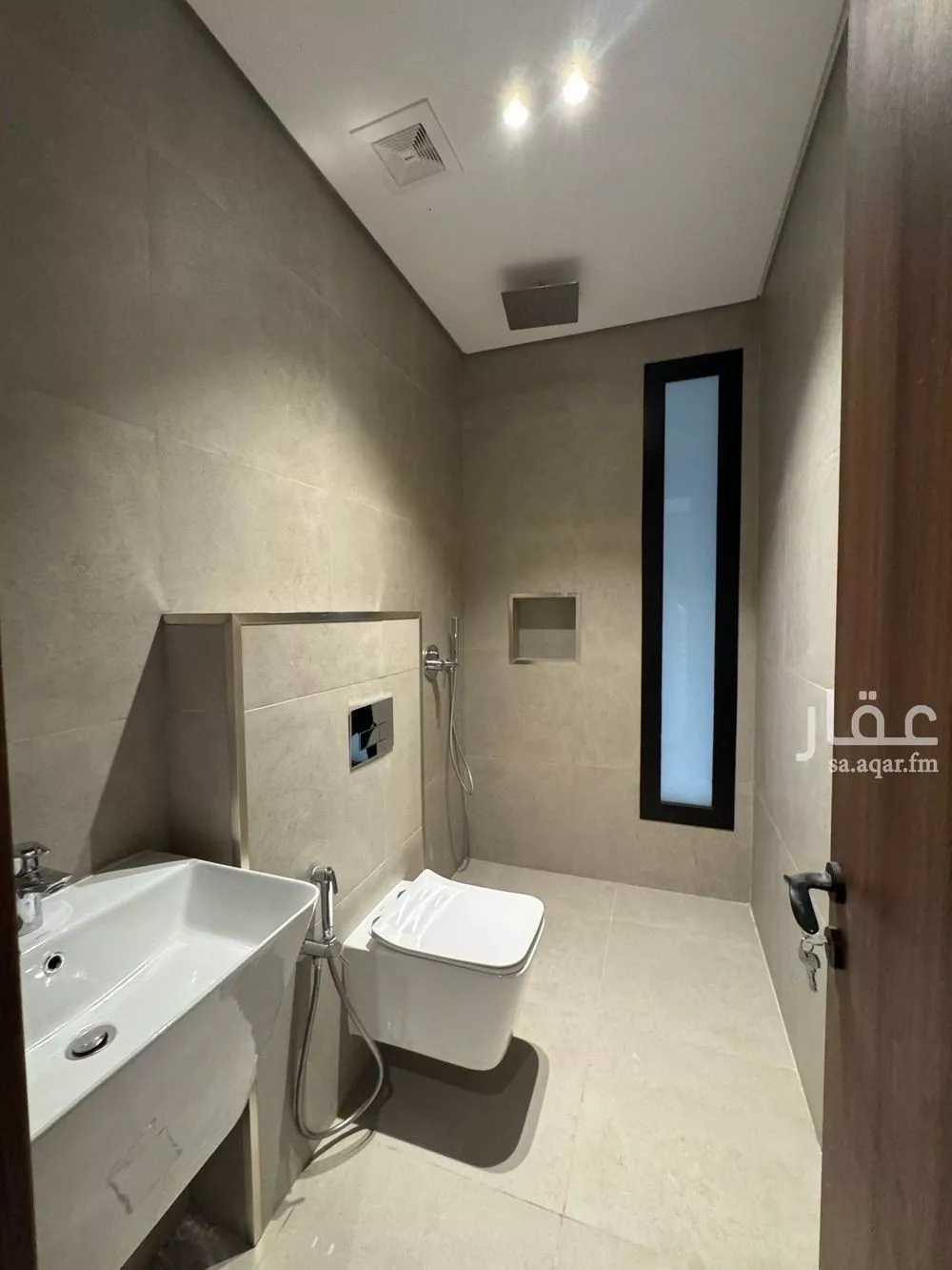 3 bedroom apartment in Al Hizam Al Thahabi 7