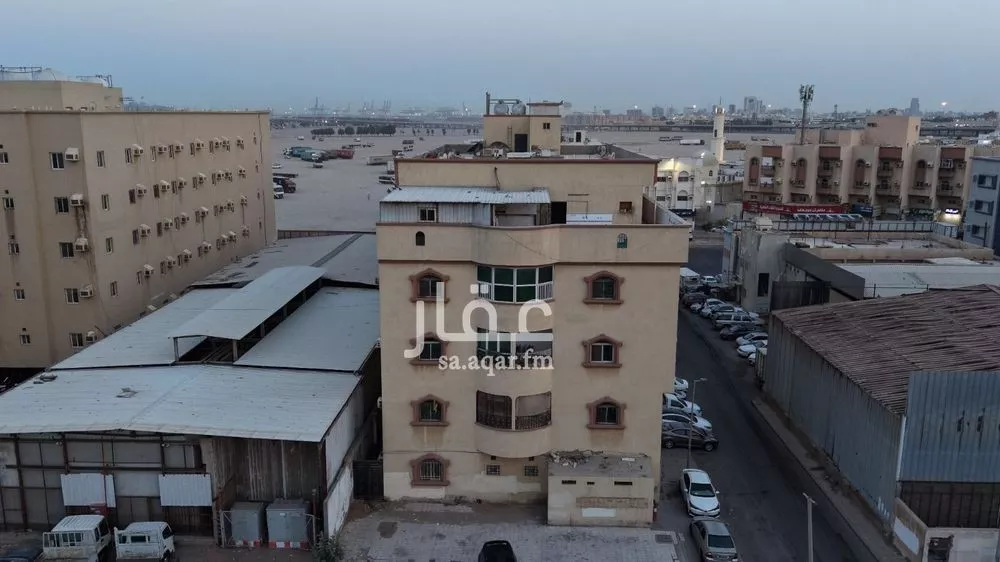 4 bedroom building in Al Ghalil, Jeddah 11