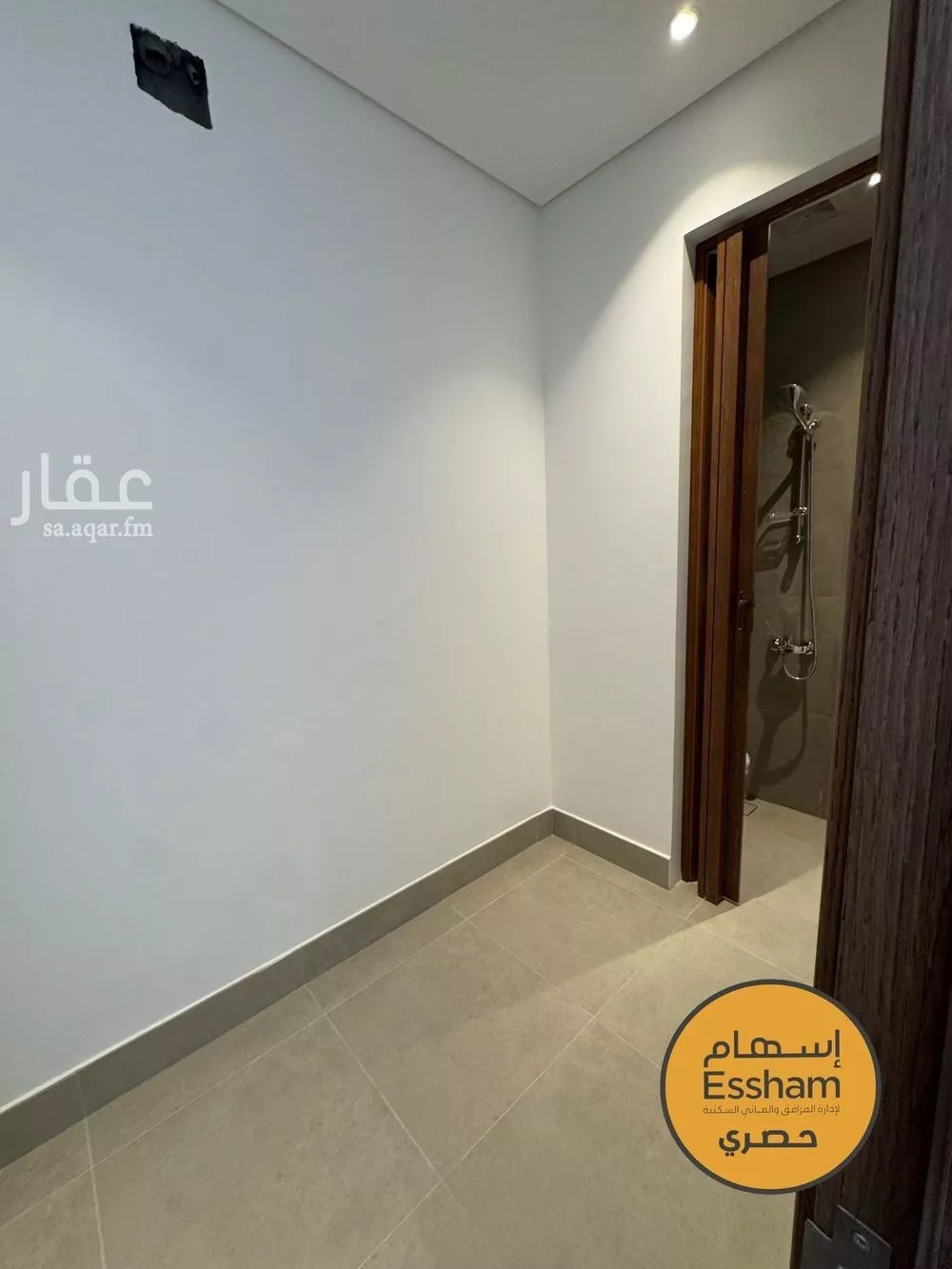 3 bedroom apartment in Al Hizam Al Thahabi 6