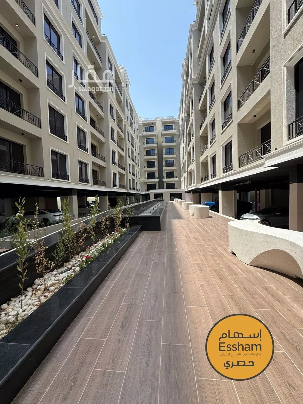 3 bedroom apartment in Al Hizam Al Thahabi 7
