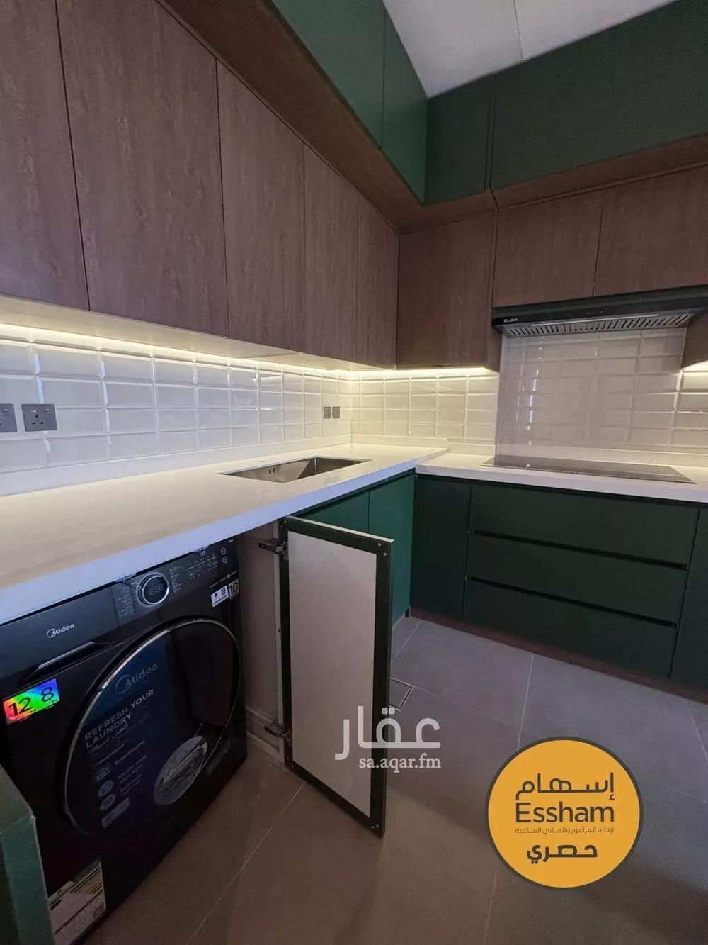 3 bedroom apartment in Al Hizam Al Thahabi 3