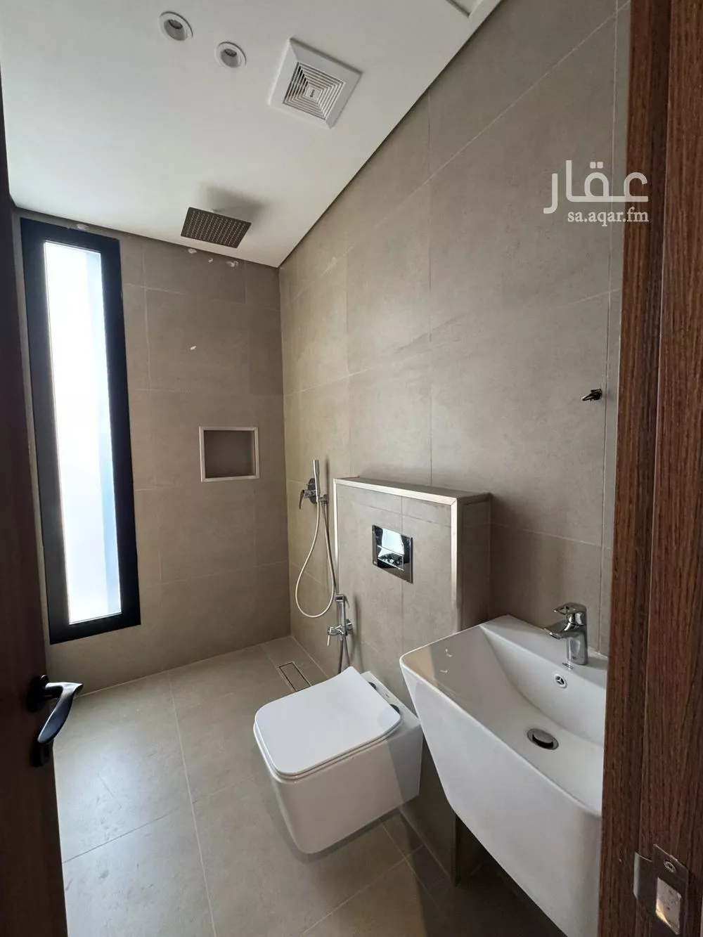 3 bedroom apartment in Al Hizam Al Thahabi 8