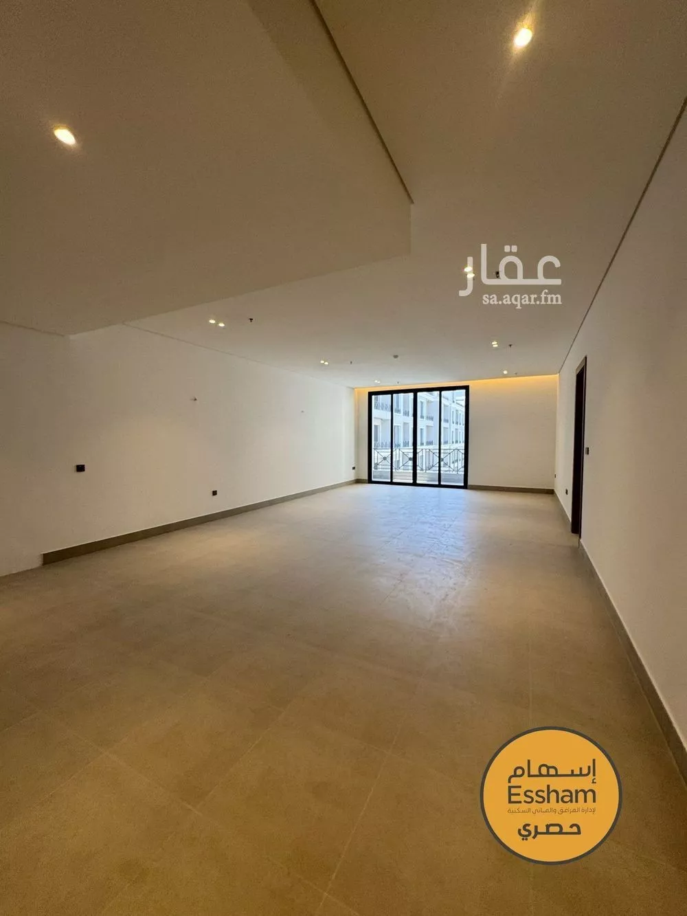 3 bedroom apartment in Al Hizam Al Thahabi 4