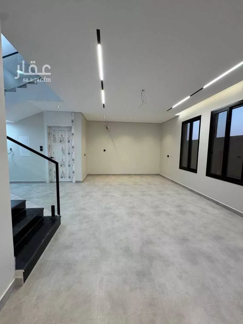 5 bedroom villa in Abu Maan, Eastern Province 3