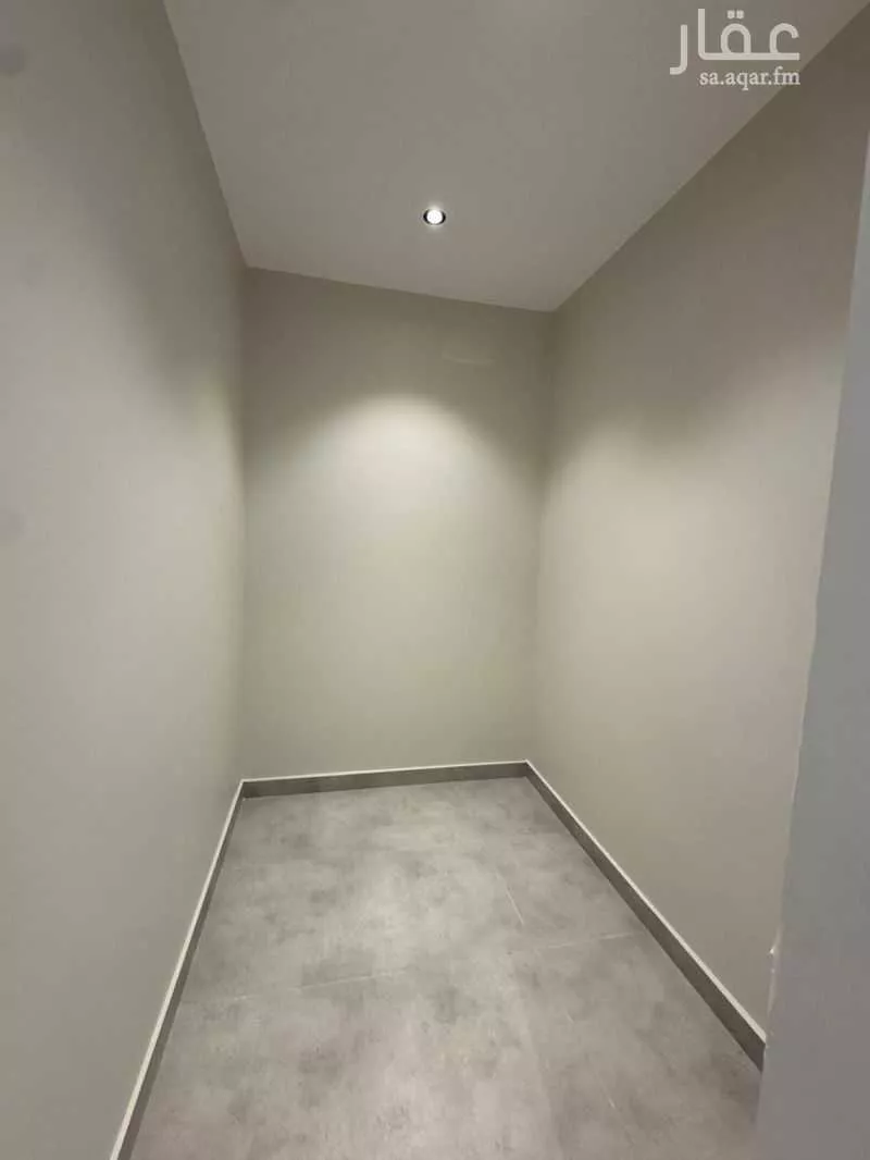 5 bedroom villa in Abu Maan, Eastern Province 17