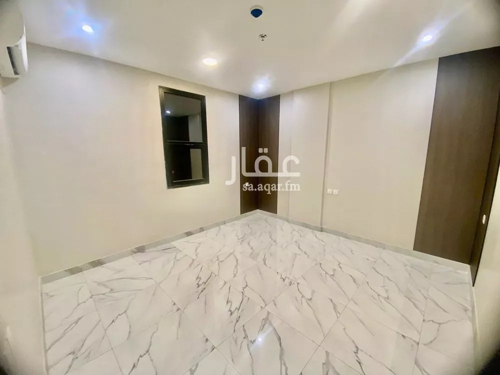 6 bedroom apartment in Al Hamra 8