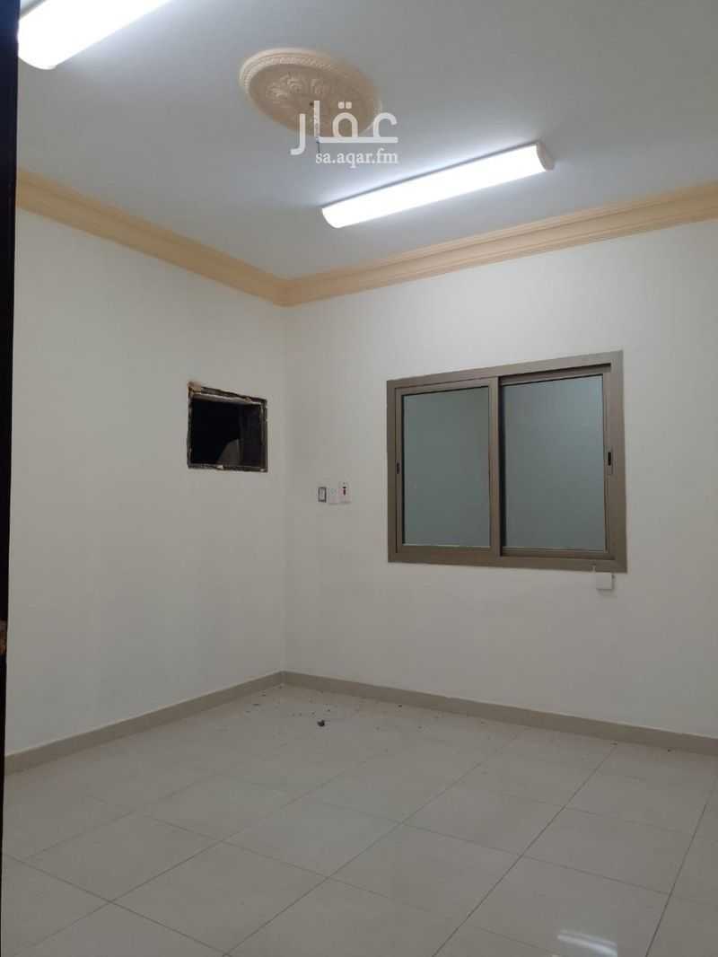 4 bedroom apartment in Al Aqrabiyah, Eastern Province 2