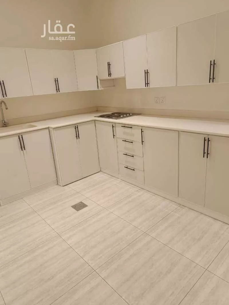3 bedroom apartment in Al Hamra 4