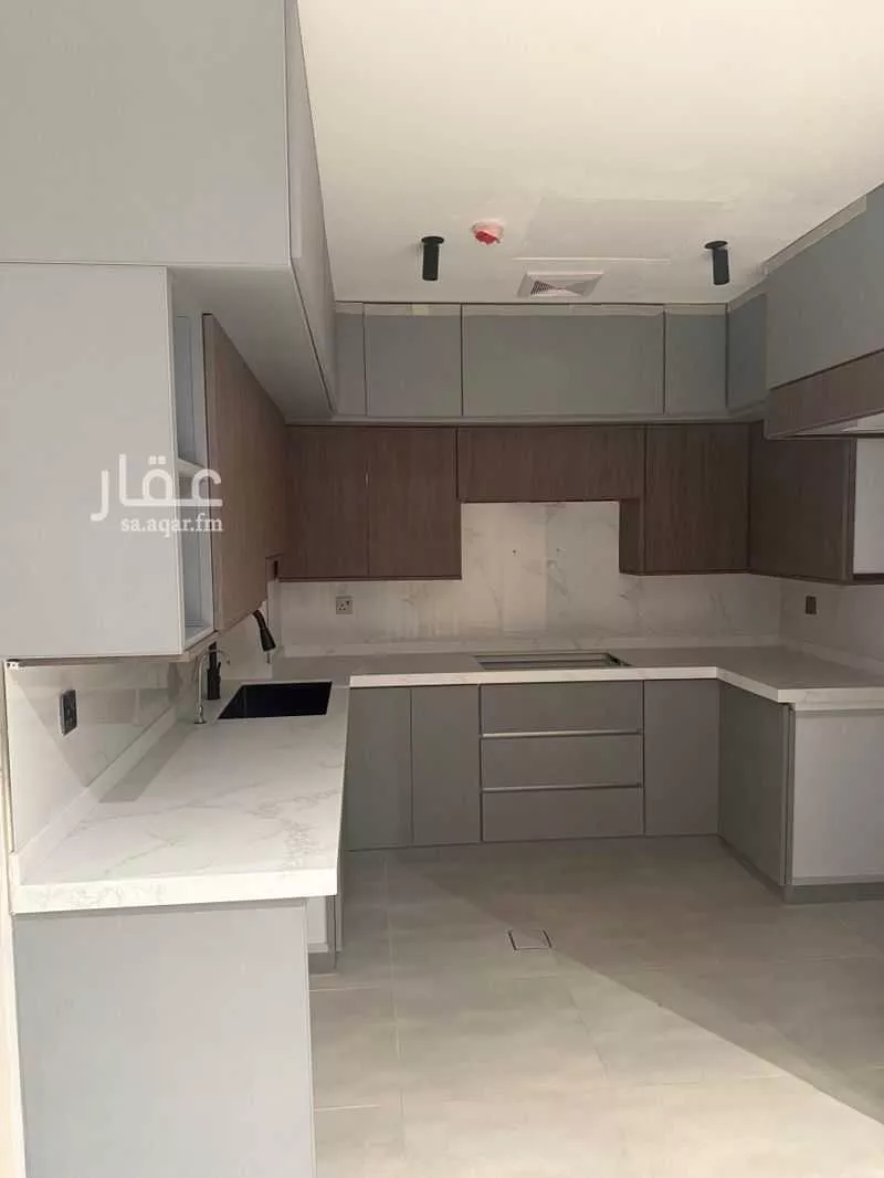 3 bedroom apartment in Al Bahr 4