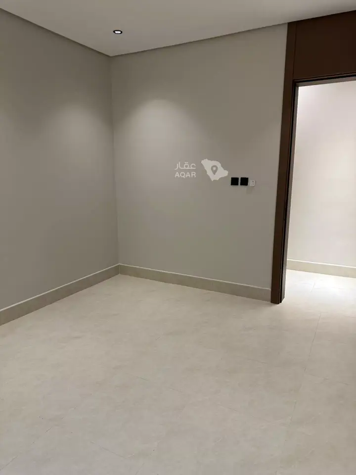 2 bedroom apartment in Al Hamra, Eastern Province 9