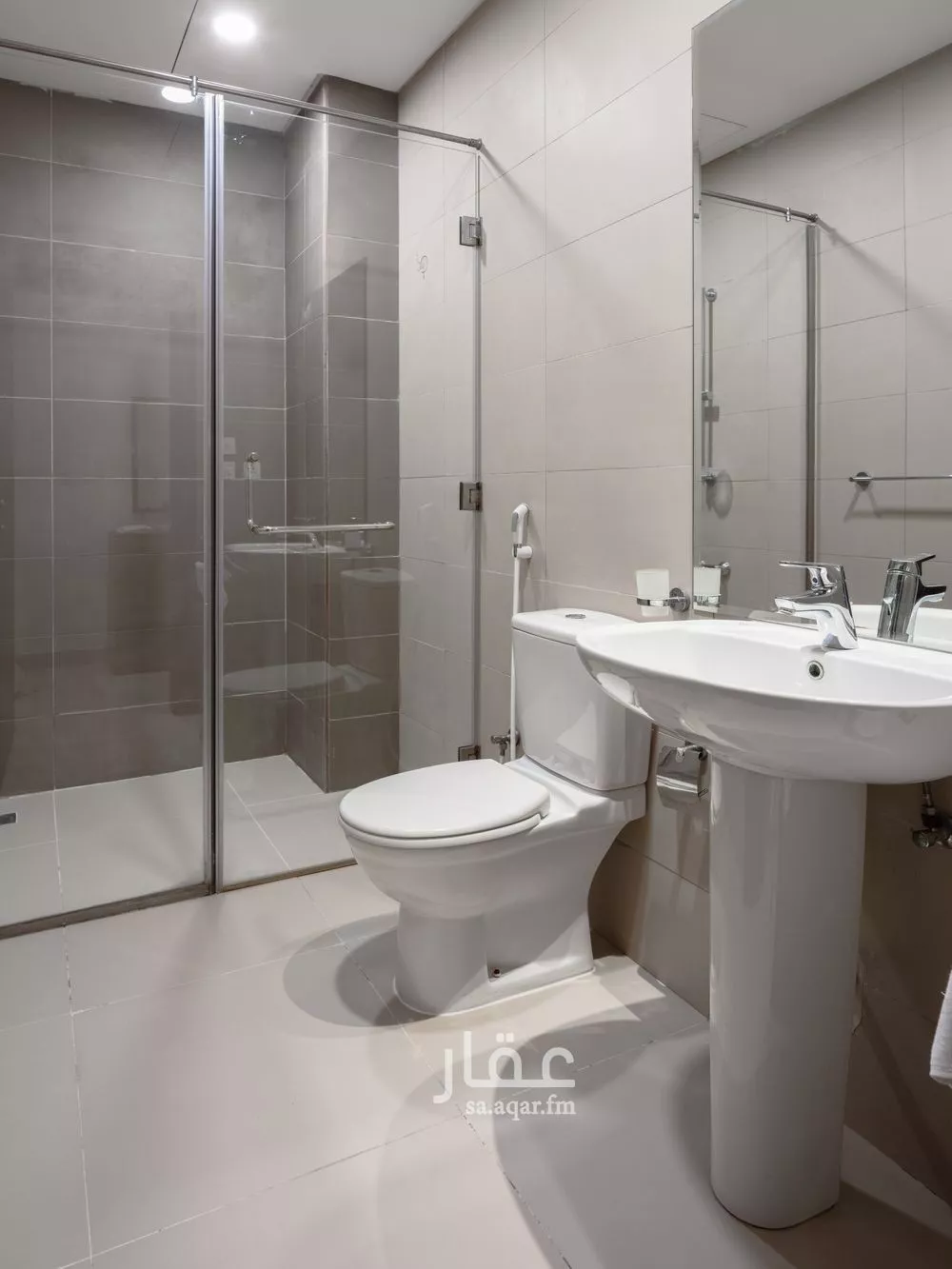 شقة 2 غرف في البندرية 10