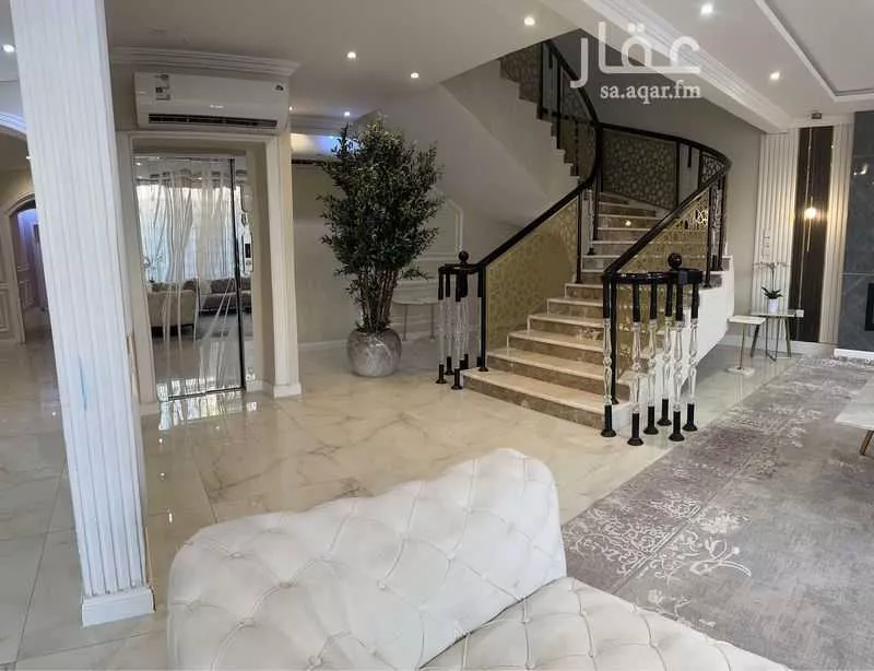 7 bedroom villa in Al Sharayea 4