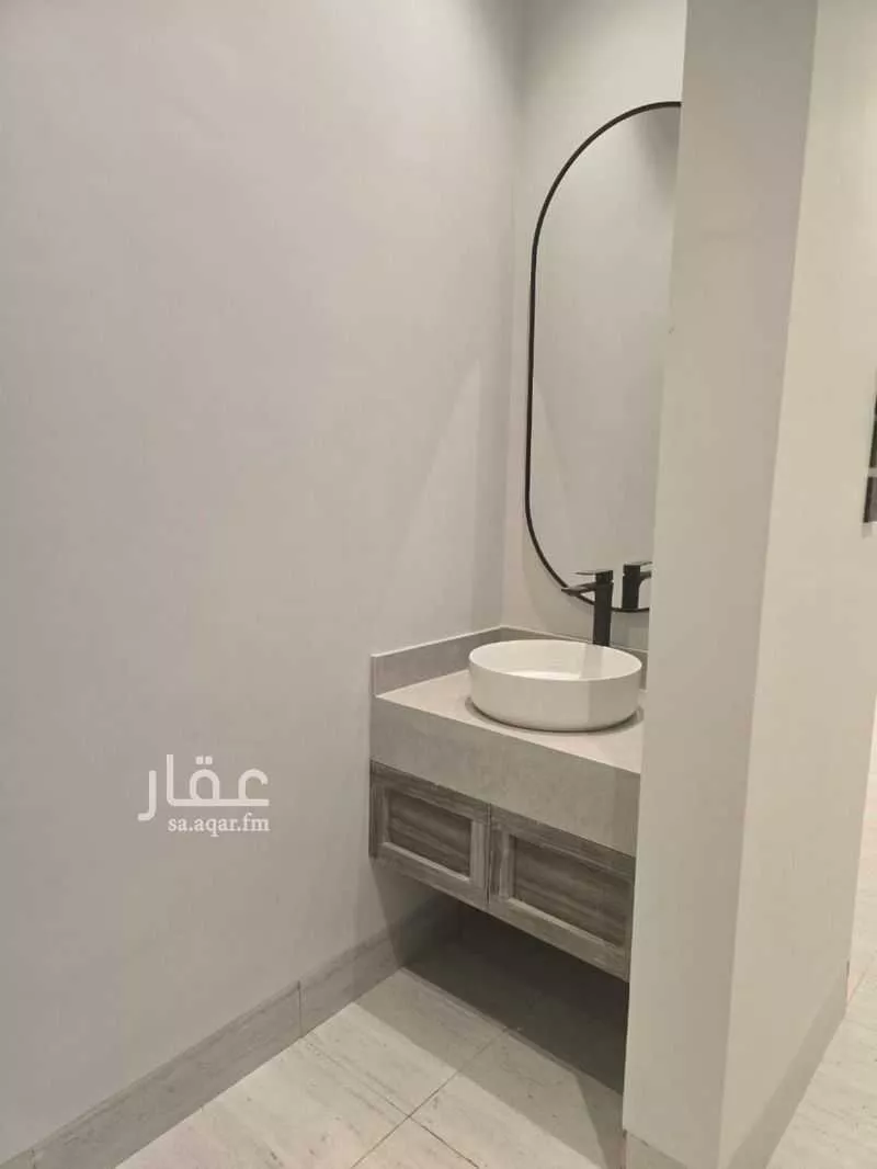 6 bedroom apartment in Al Bahr 11