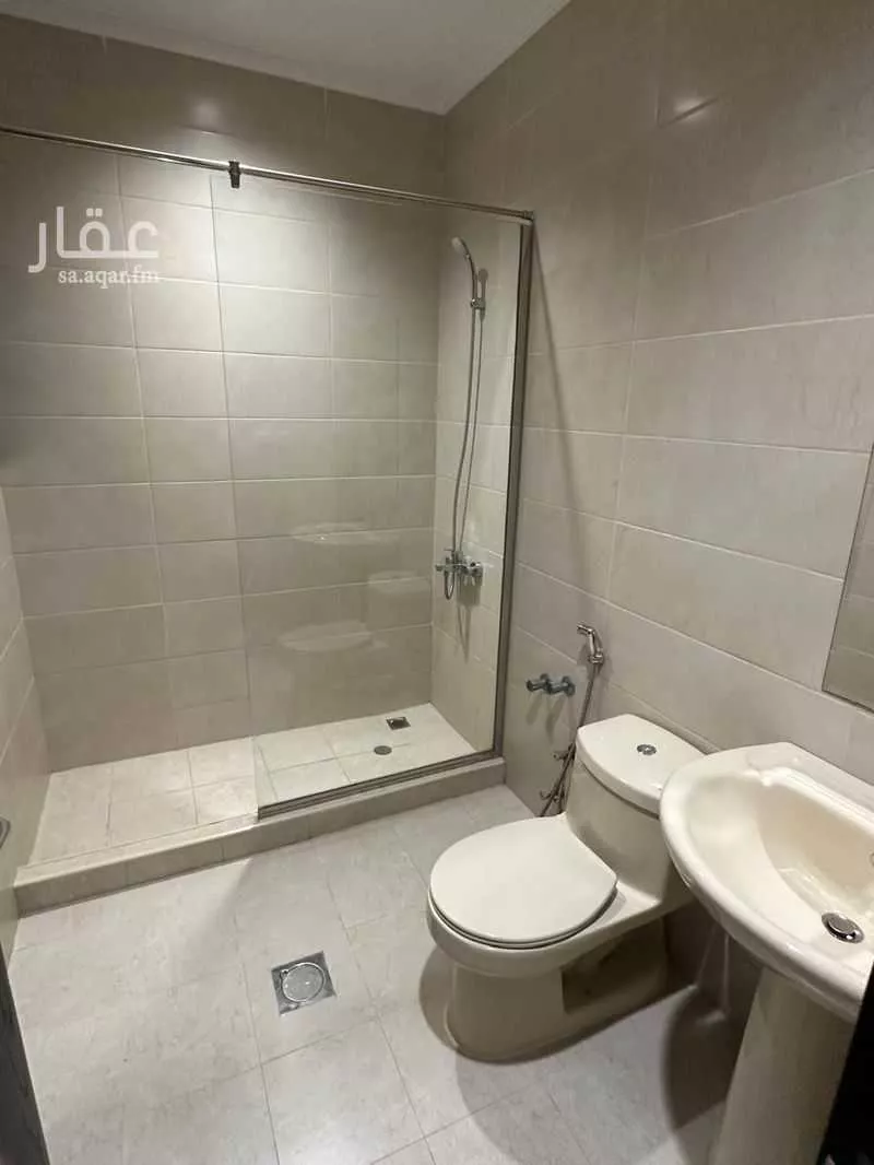 5 bedroom apartment in Al Hamra 11
