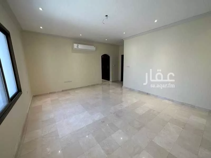 5 bedroom apartment in Al Hamra 7