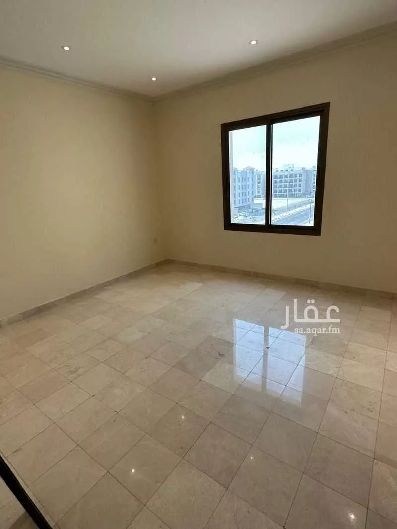 5 bedroom apartment in Al Hamra 9