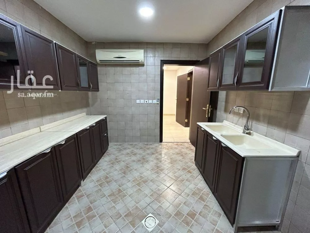 3 bedroom floor in Al Yasmin 4