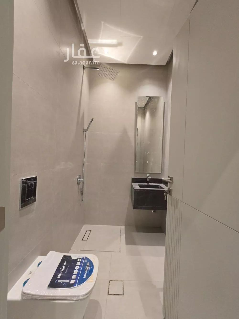 5 bedroom villa in Al Narjis, Riyadh 9