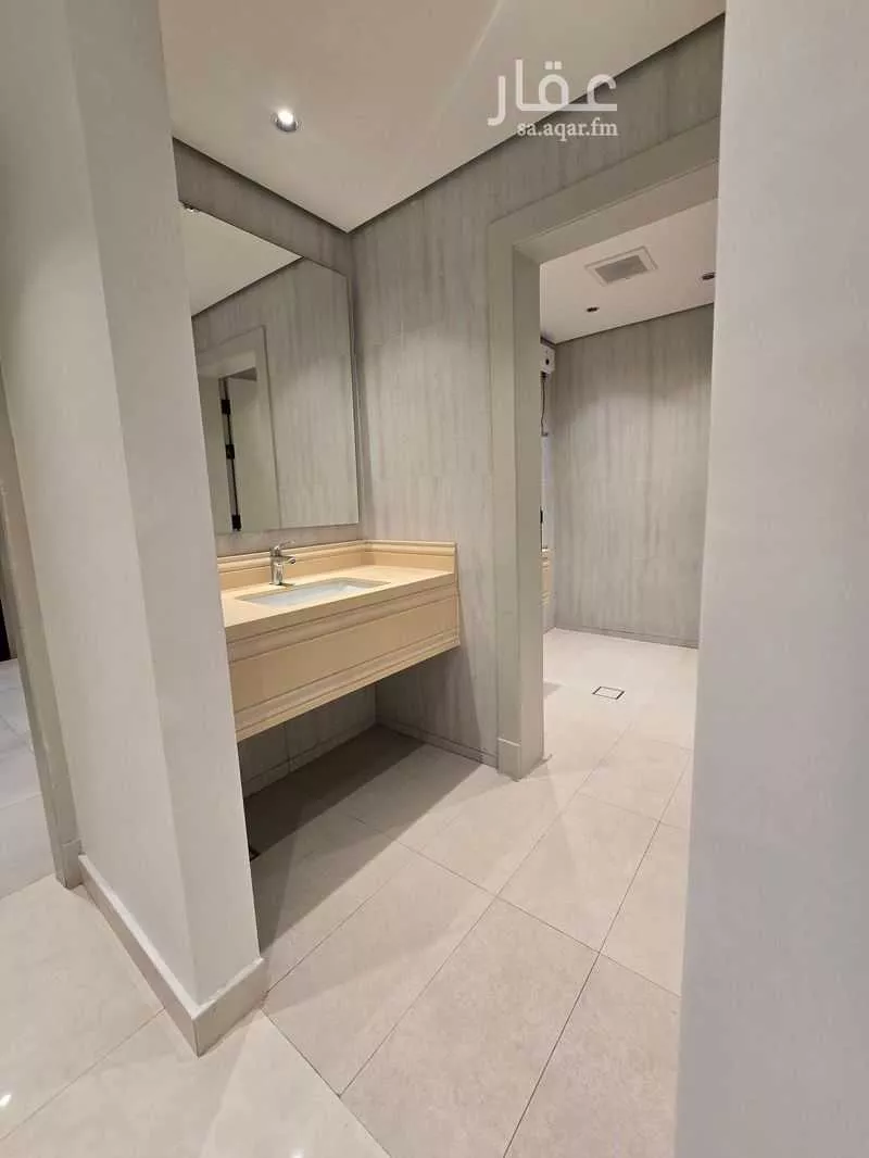 5 bedroom villa in Al Olaya, Riyadh 8