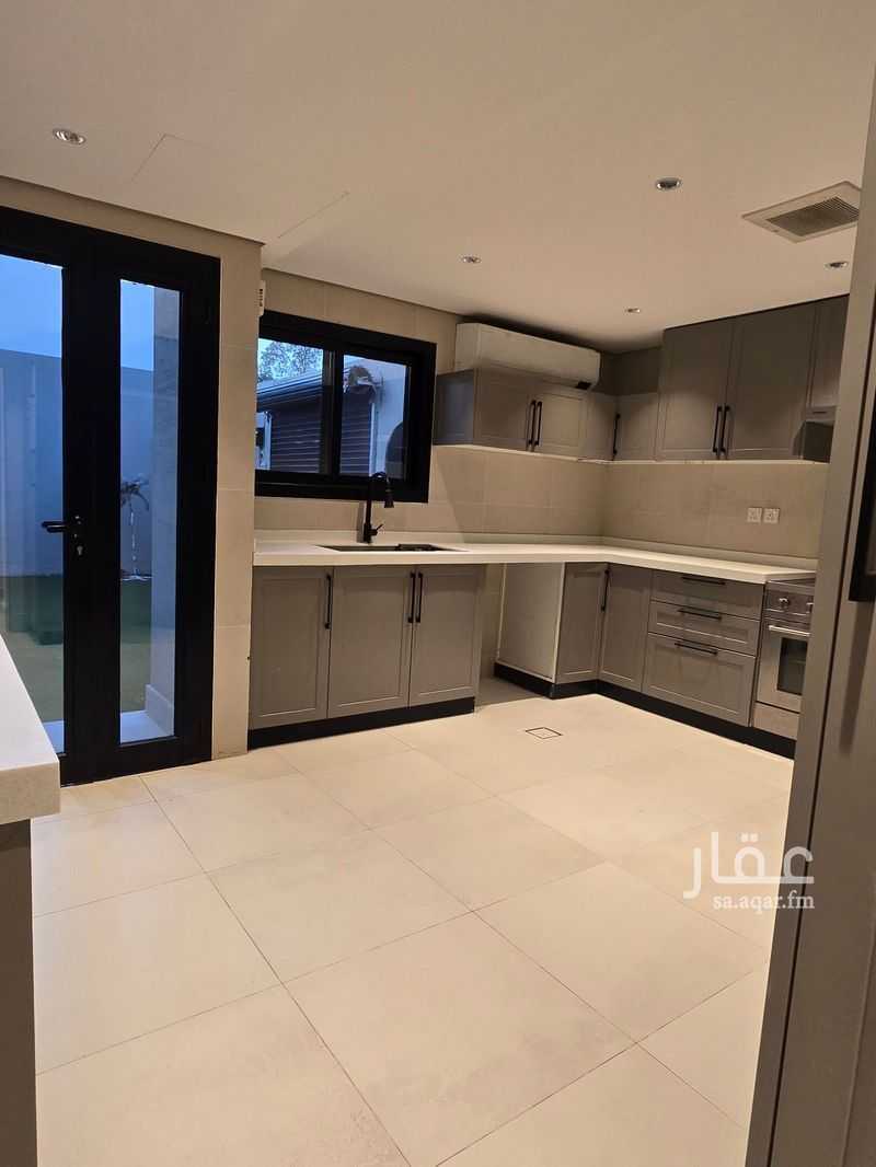 5 bedroom villa in Al Olaya, Riyadh 13