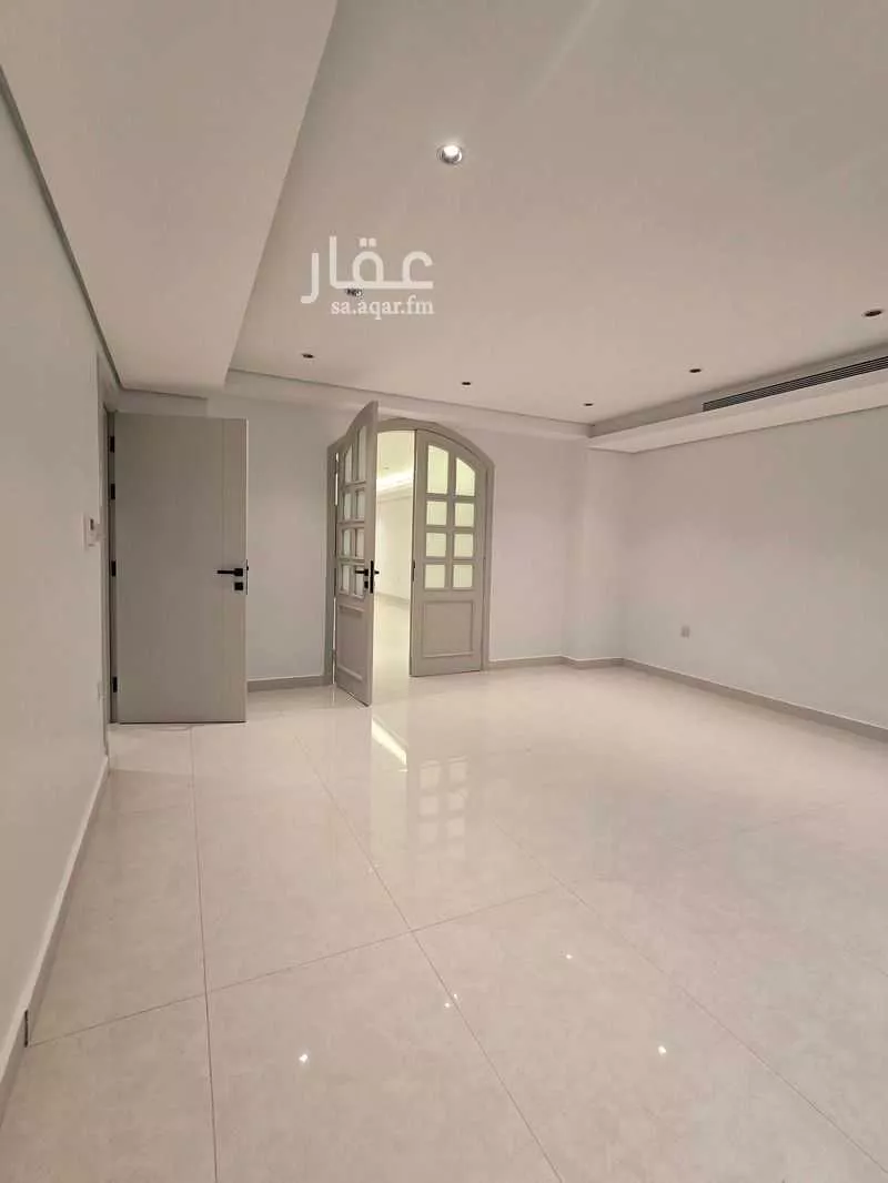 5 bedroom villa in Al Olaya, Riyadh 19