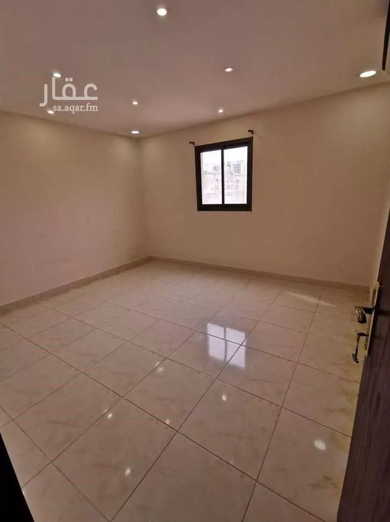 شقة 1 غرف في الحمرا 6