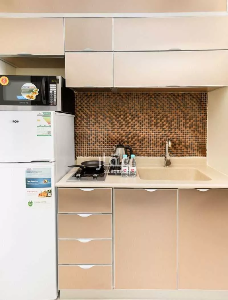 61 bedroom apartment in Al Hamra 4