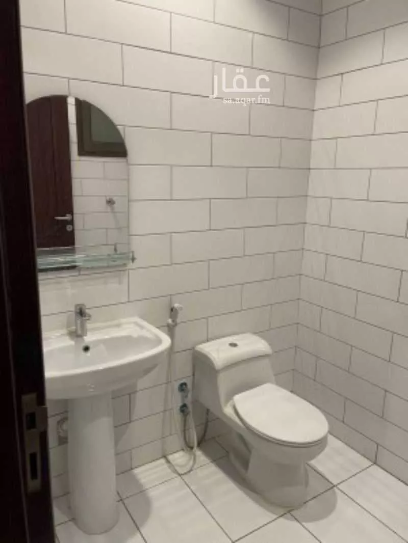 2 bedroom apartment in Al Hamra 4