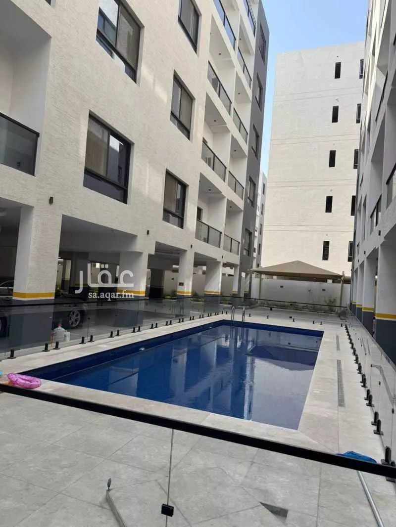 3 bedroom apartment in Al Bahr 9